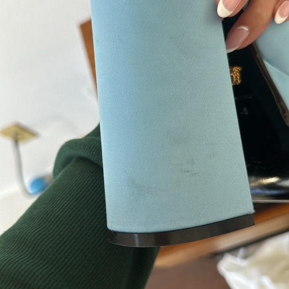 NWOT Versace Medusa charm platform sandals size 40 - Picture 6 of 6